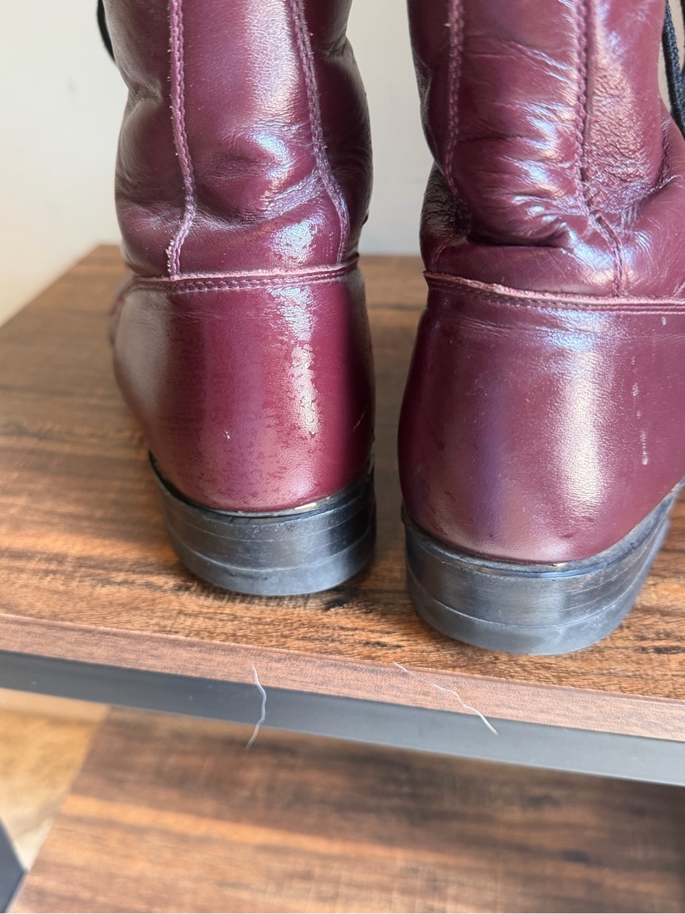 Ladies Lace up Justin Boots Wine 7B - Picture 4 of 9